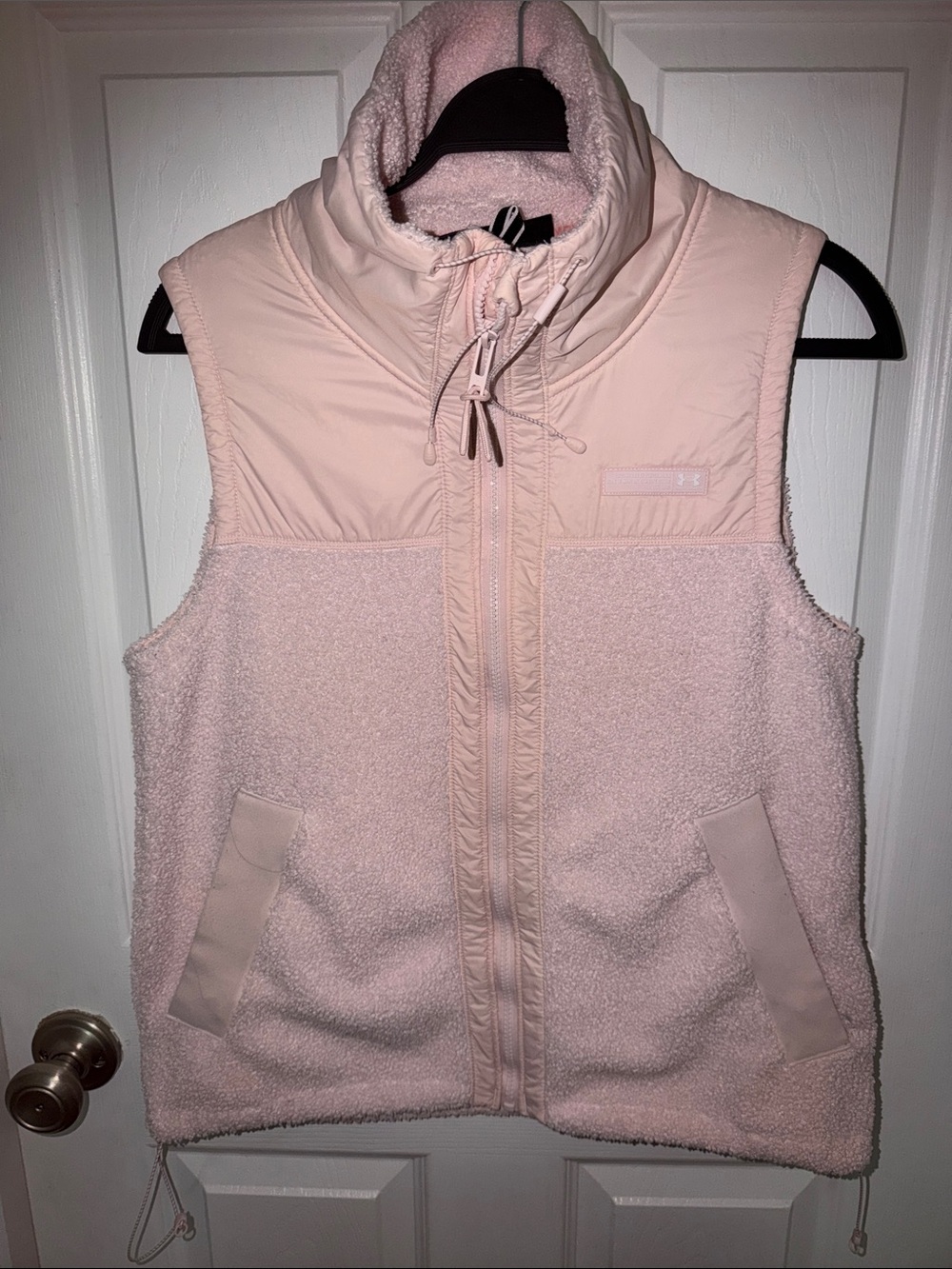 Under Armor vest- size M